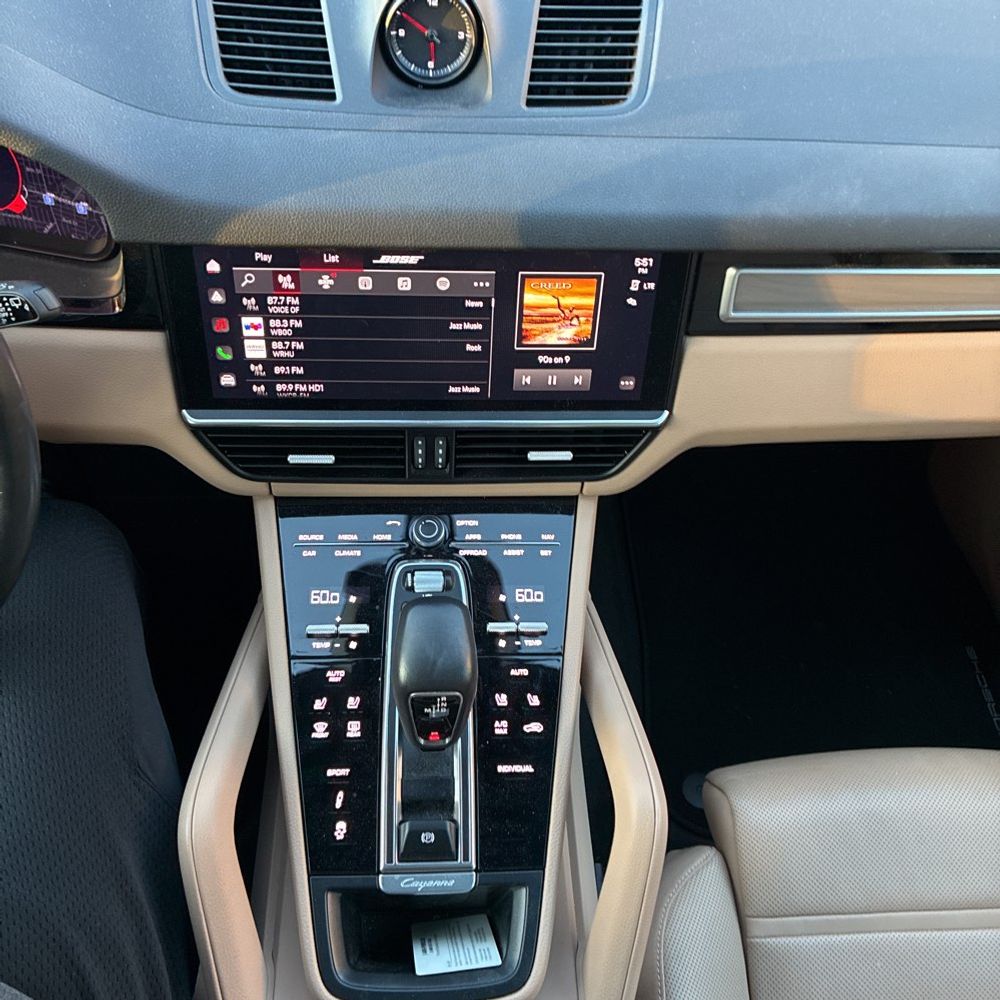 2023 Porsche Cayenne S