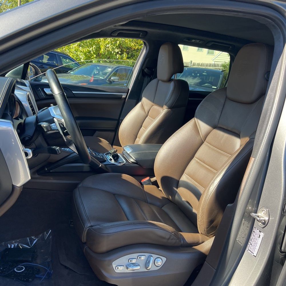 2017 Porsche Cayenne Turbo
