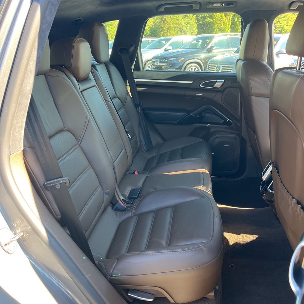 2017 Porsche Cayenne Turbo