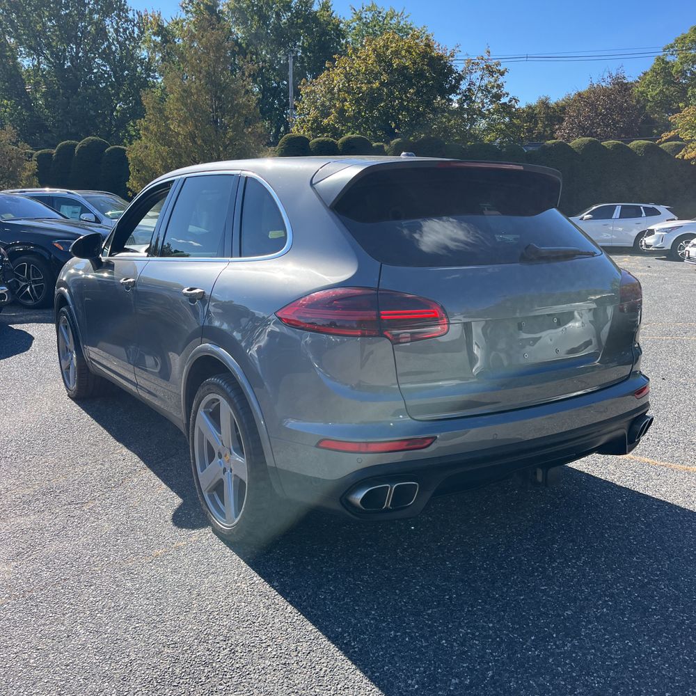 2017 Porsche Cayenne Turbo