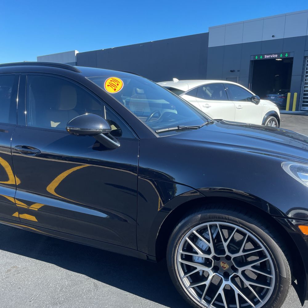2020 Porsche Macan Turbo