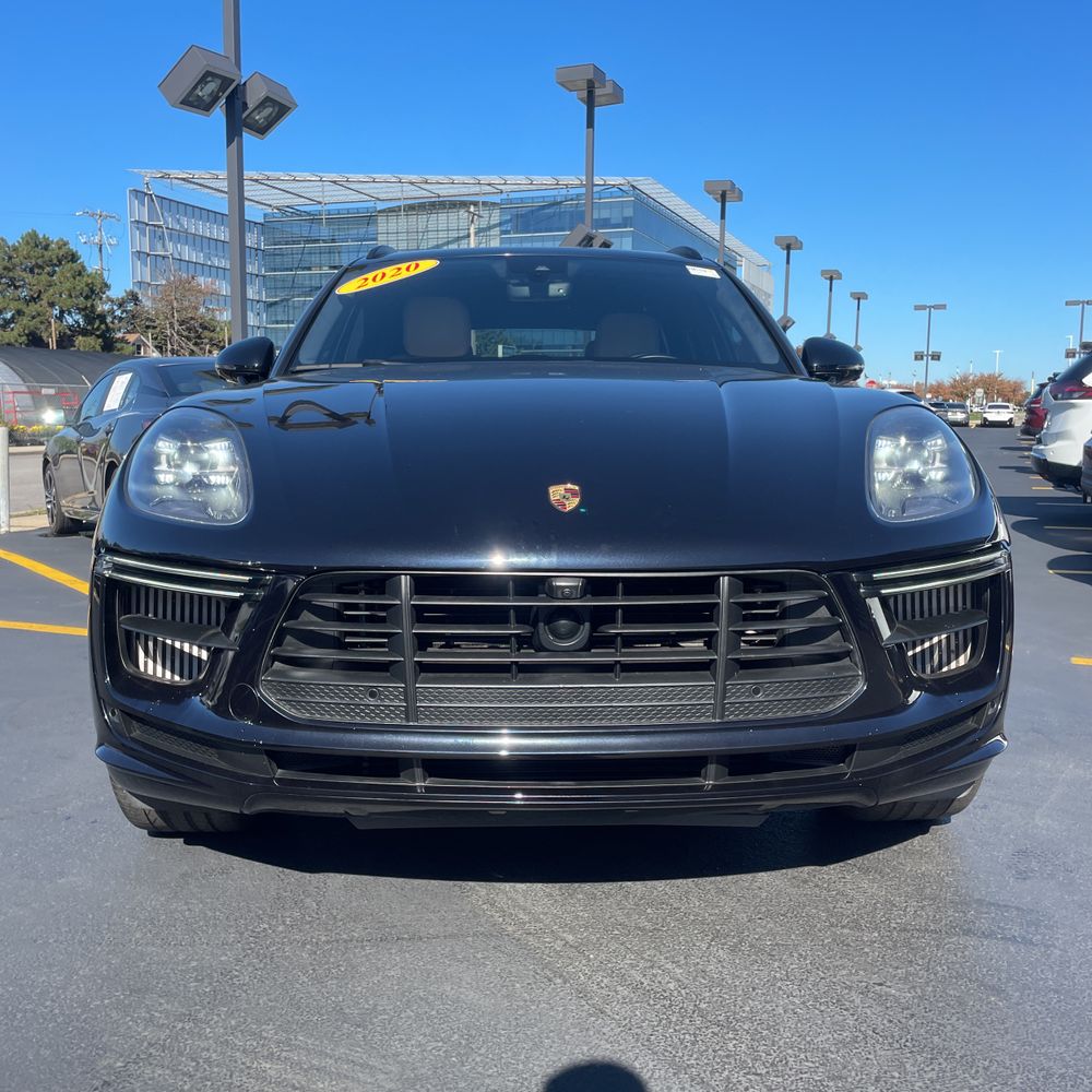 2020 Porsche Macan Turbo