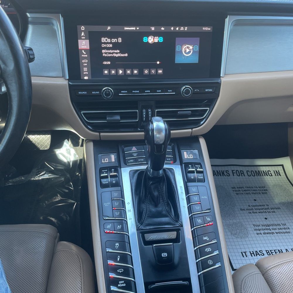 2020 Porsche Macan Turbo