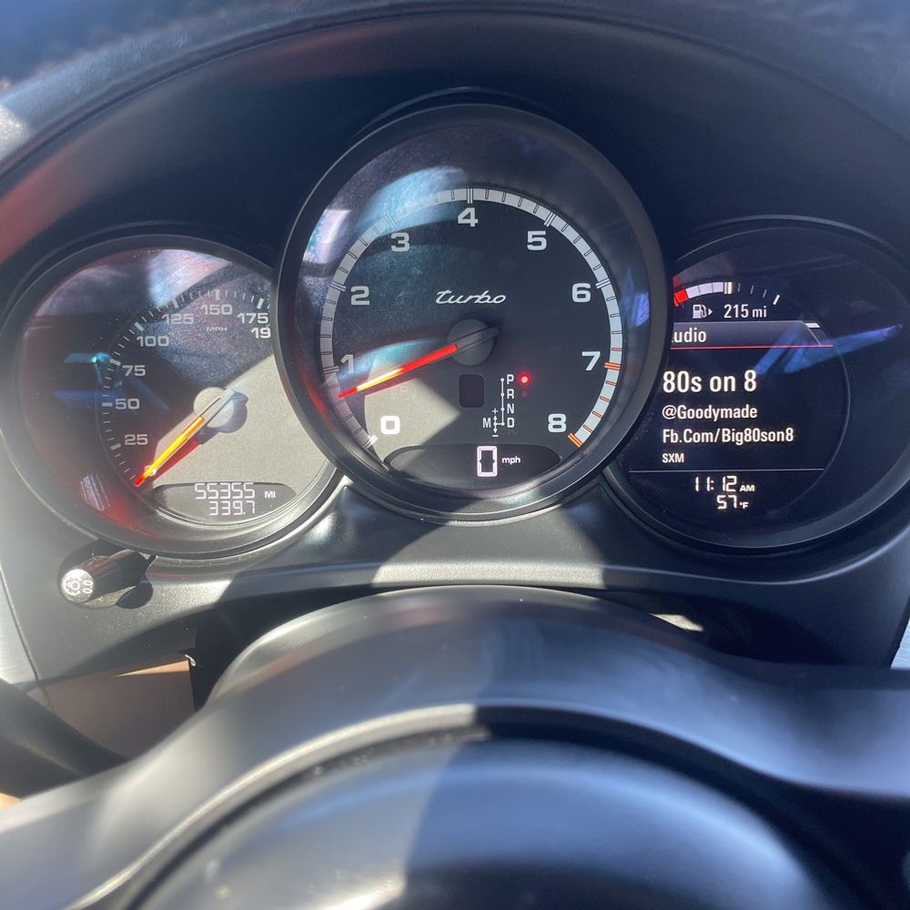 2020 Porsche Macan Turbo