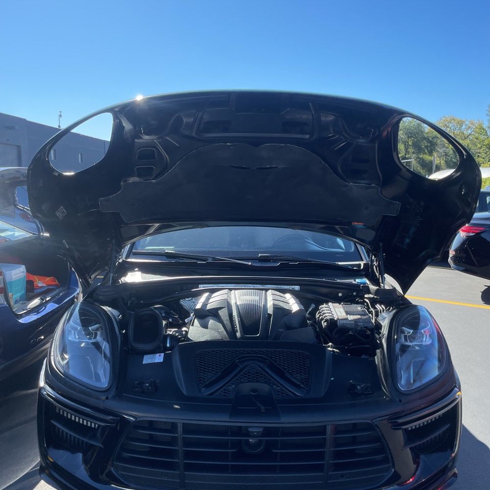 2020 Porsche Macan Turbo