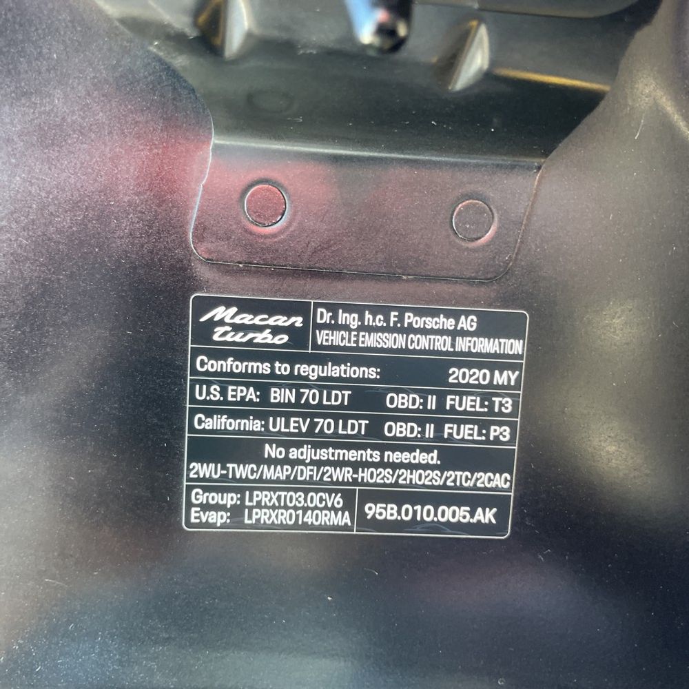 2020 Porsche Macan Turbo