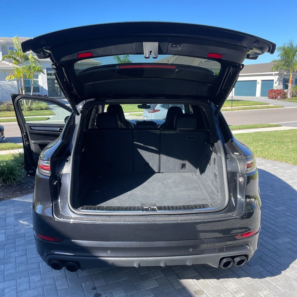 2020 Porsche Cayenne Turbo
