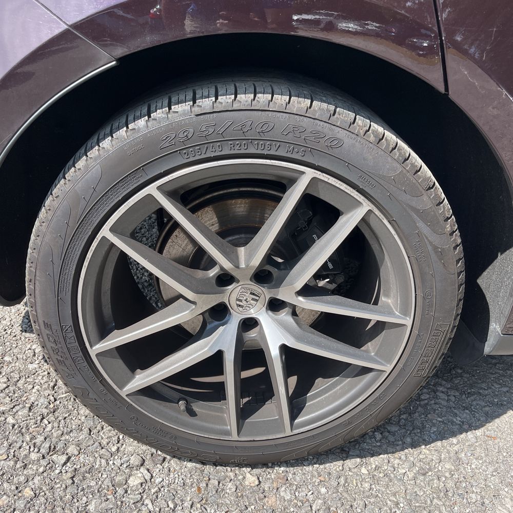 2023 Porsche Macan S
