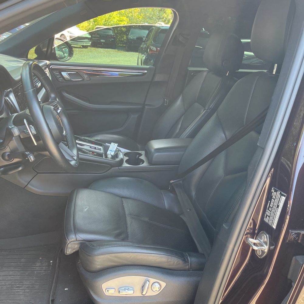 2023 Porsche Macan S