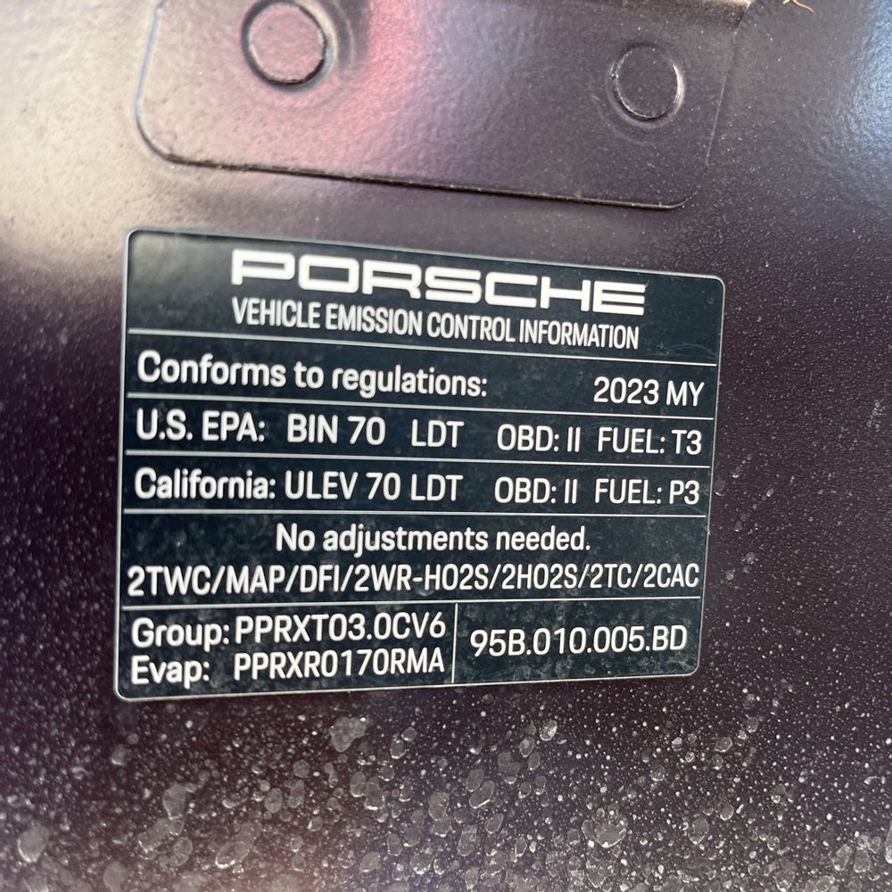 2023 Porsche Macan S