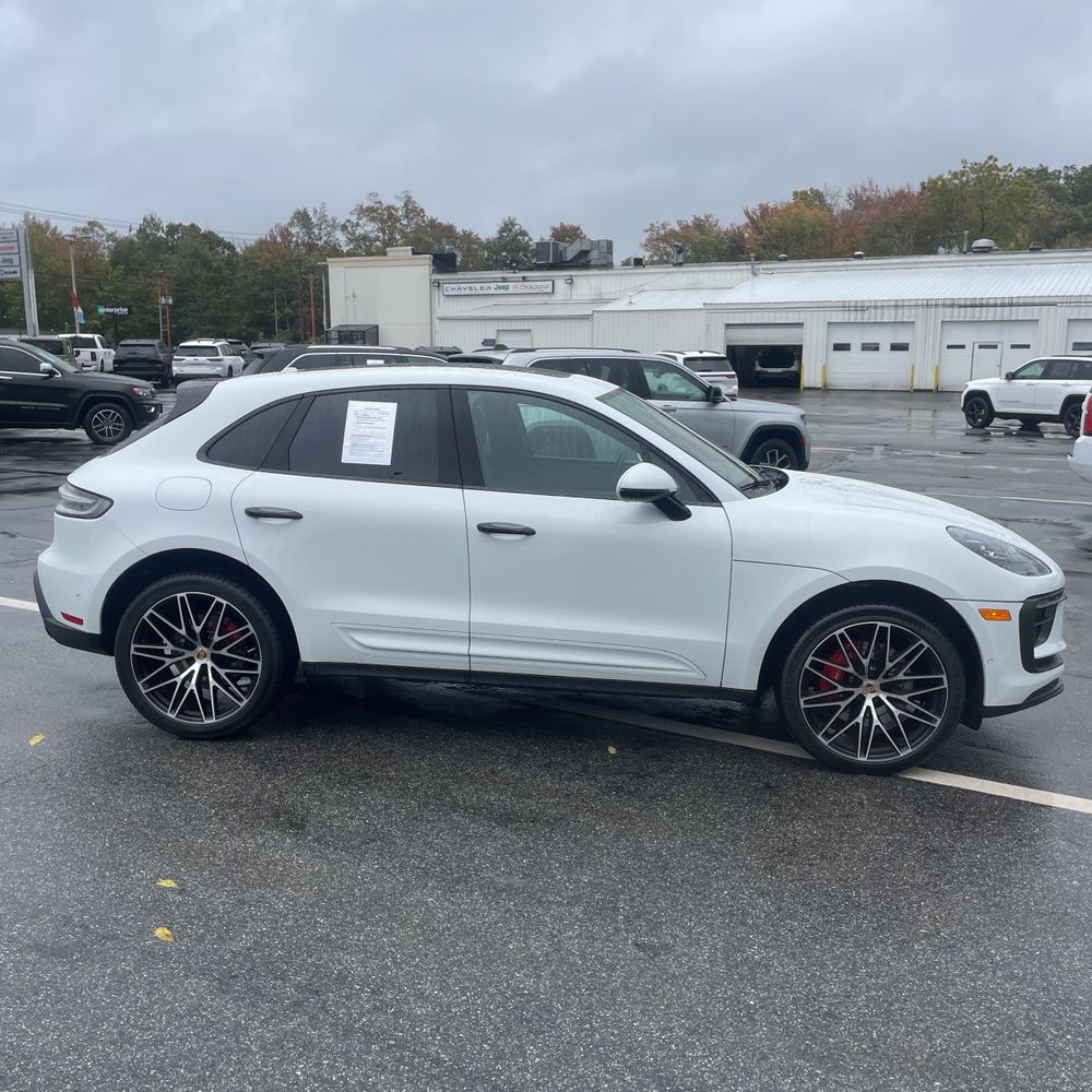 2023 Porsche Macan S