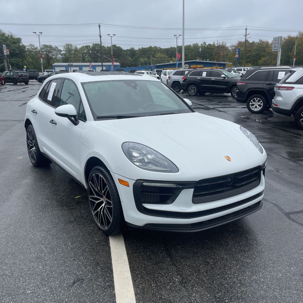 2023 Porsche Macan S