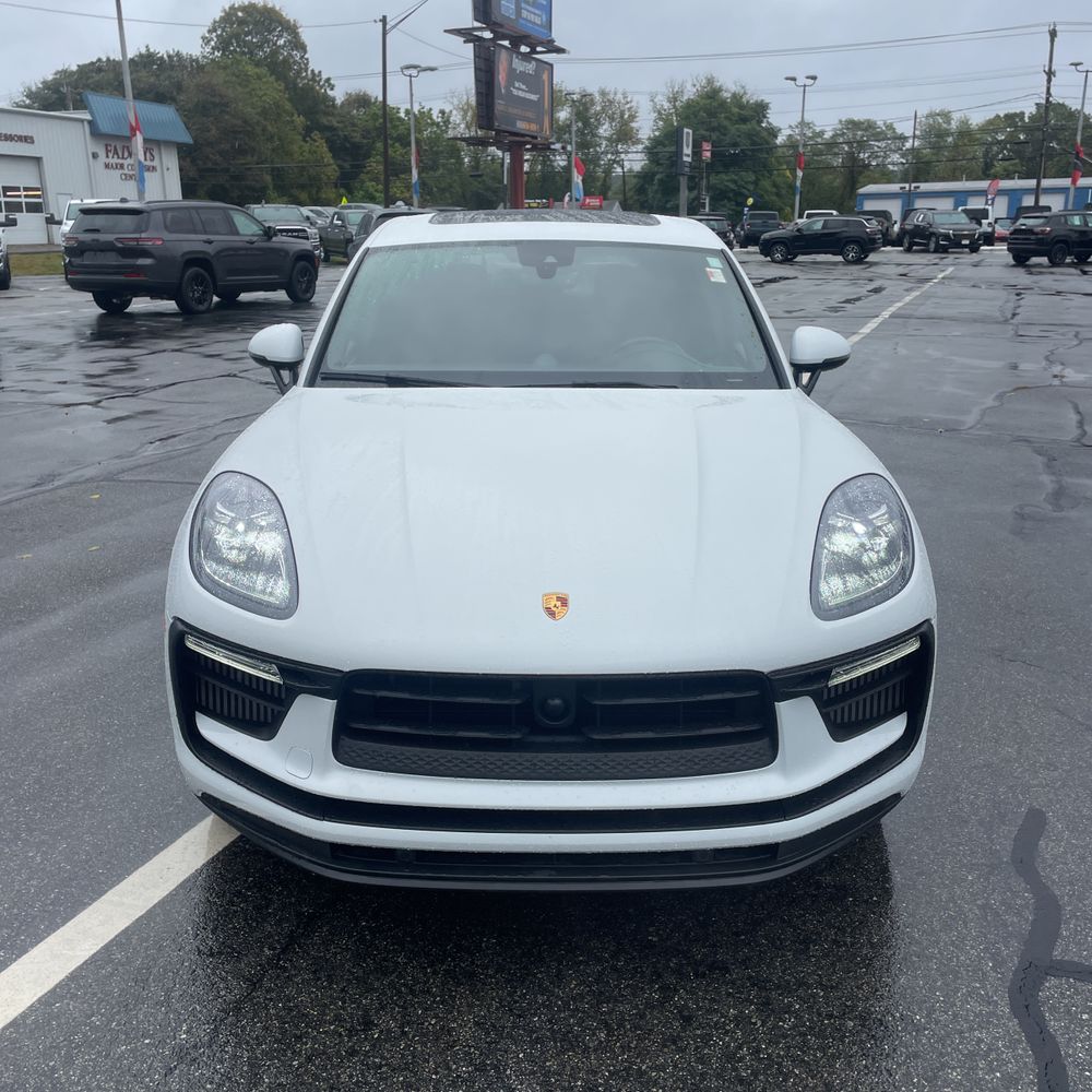 2023 Porsche Macan S