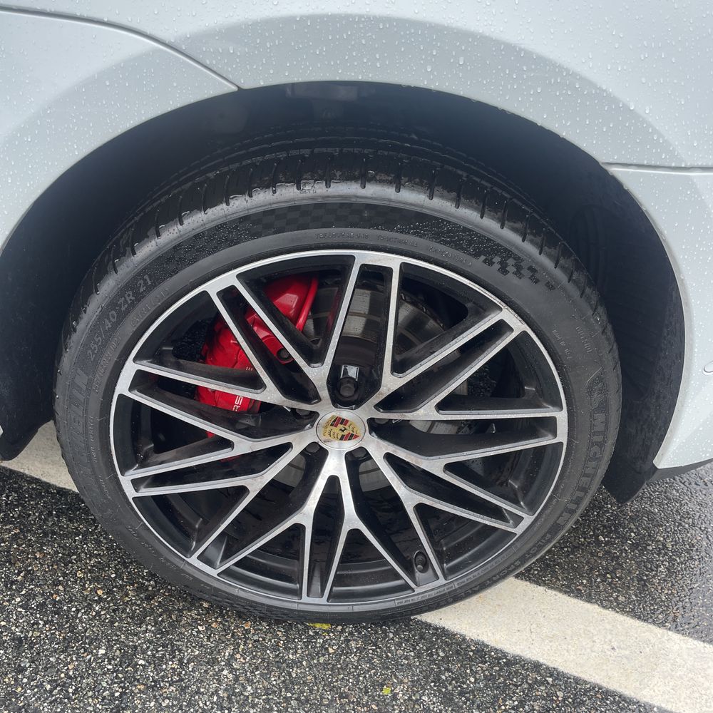 2023 Porsche Macan S