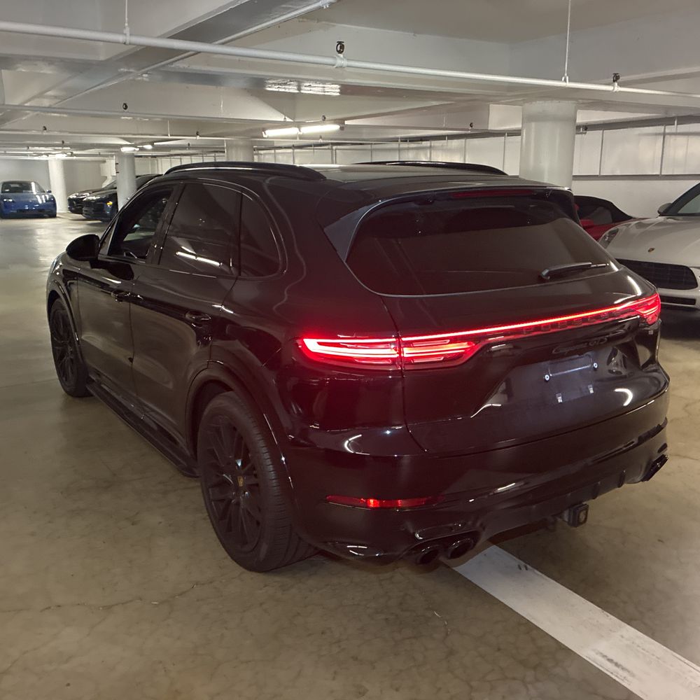 2022 Porsche Cayenne GTS