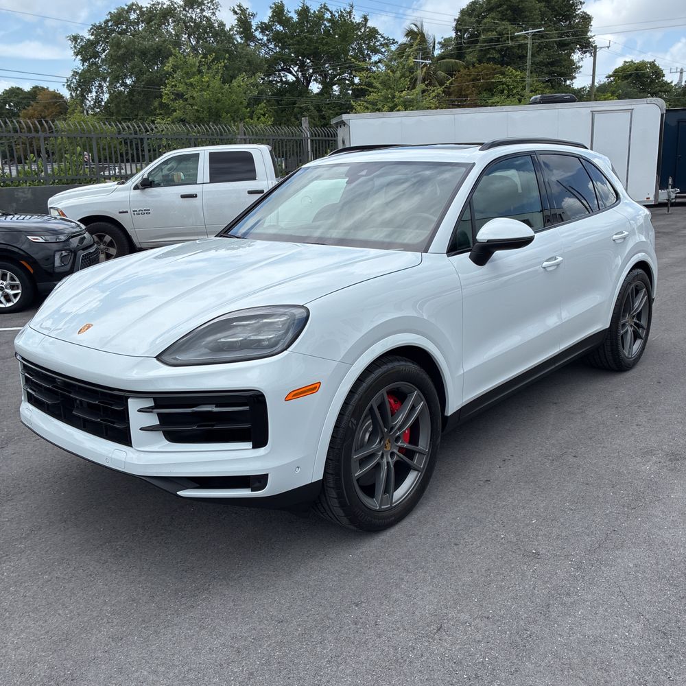 2024 Porsche Cayenne S