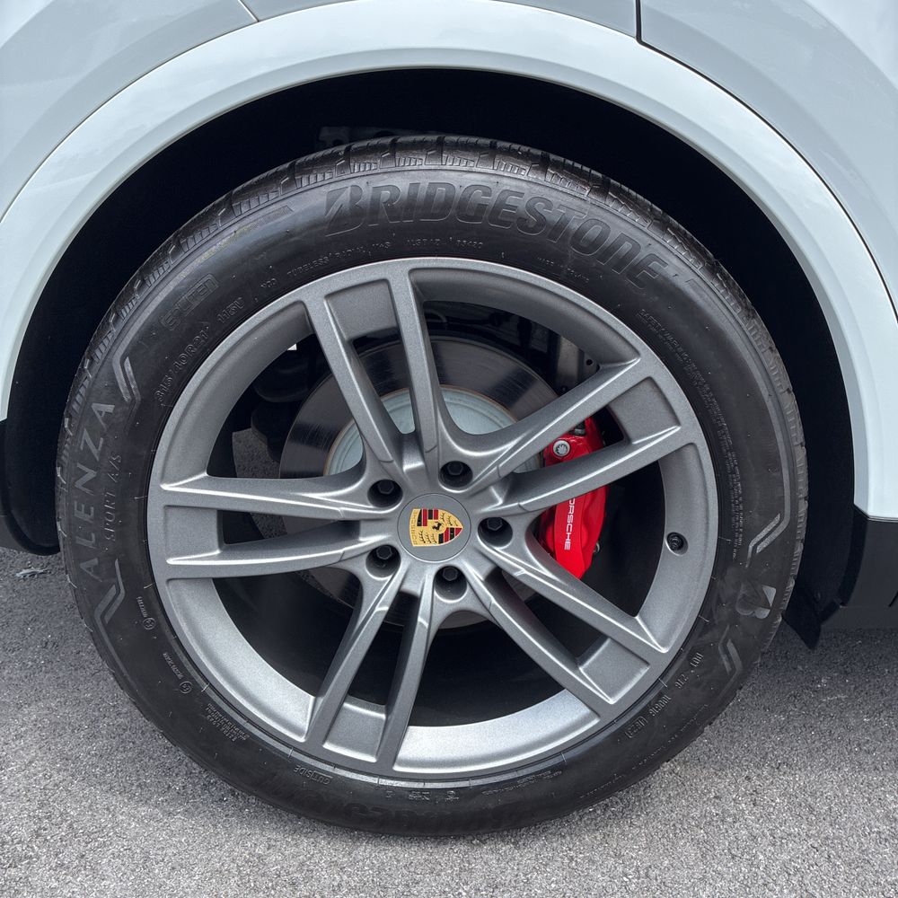 2024 Porsche Cayenne S