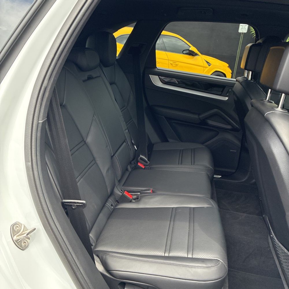 2024 Porsche Cayenne S