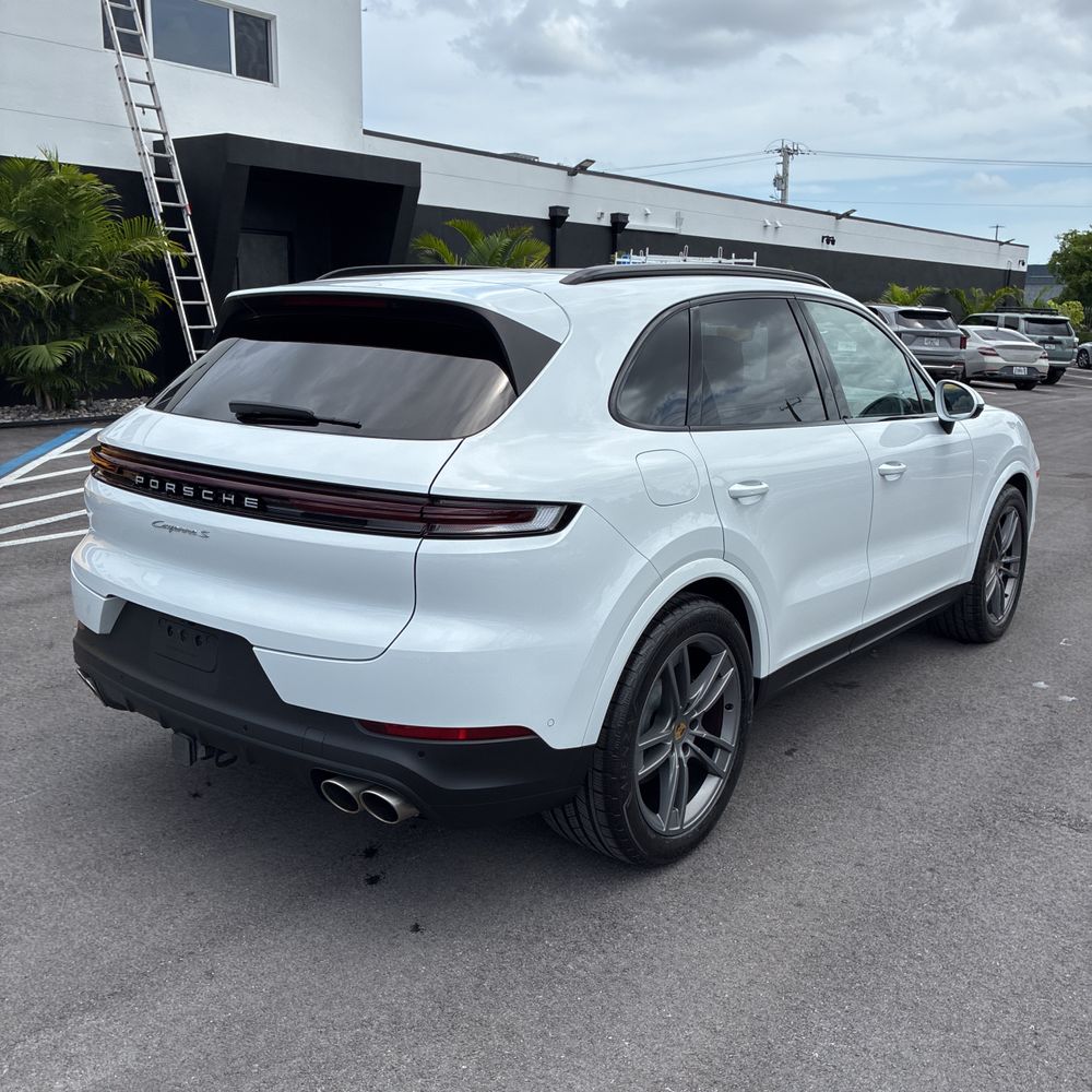 2024 Porsche Cayenne S