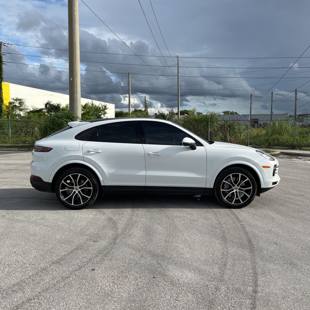 2022 Porsche Cayenne Coupe
