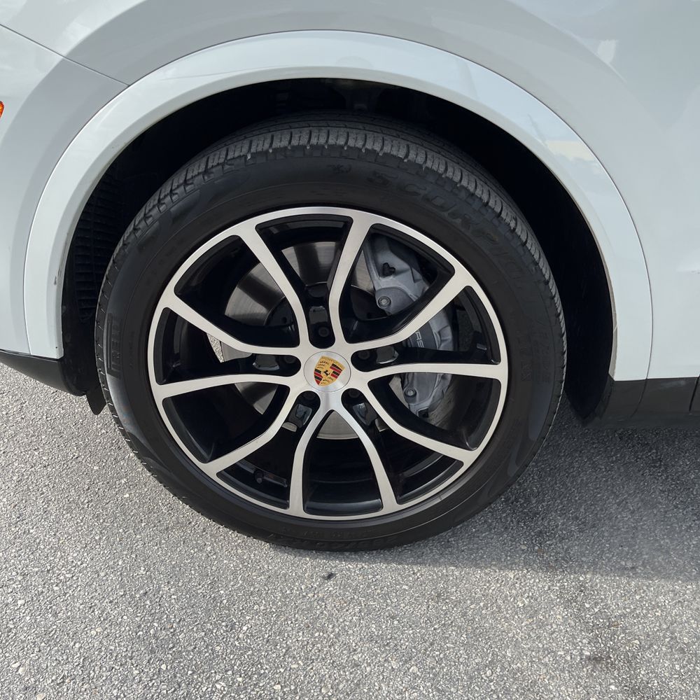 2022 Porsche Cayenne Coupe