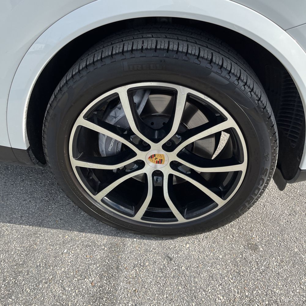 2022 Porsche Cayenne Coupe