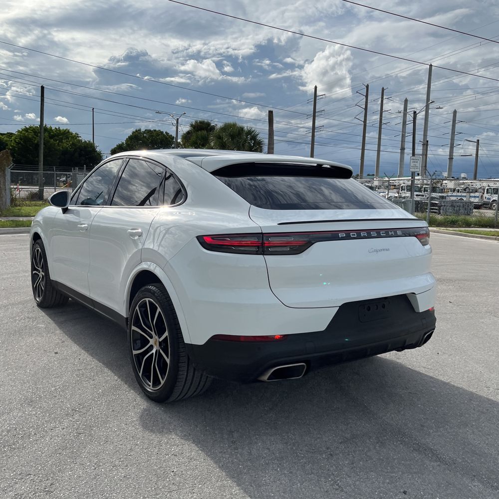 2022 Porsche Cayenne Coupe