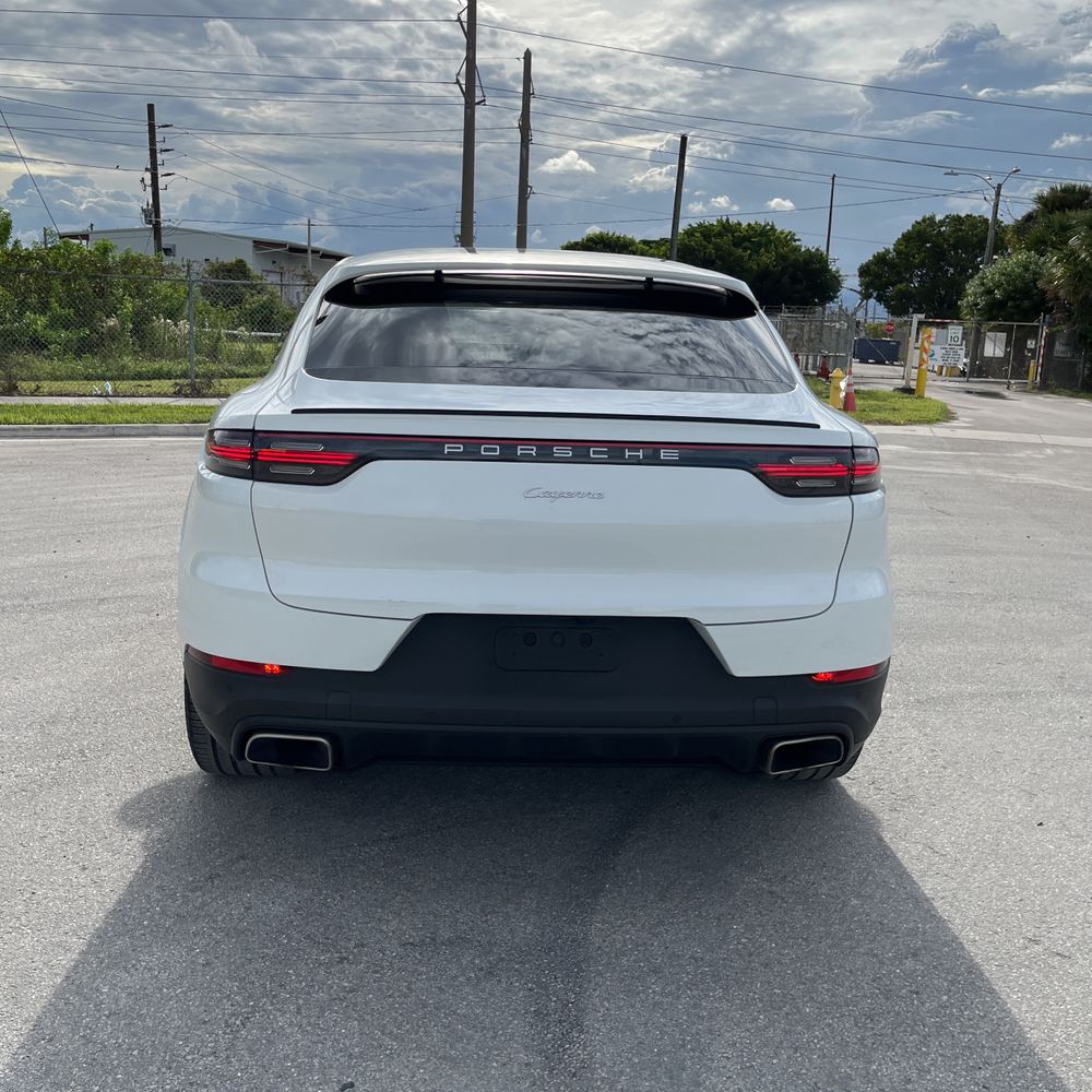 2022 Porsche Cayenne Coupe