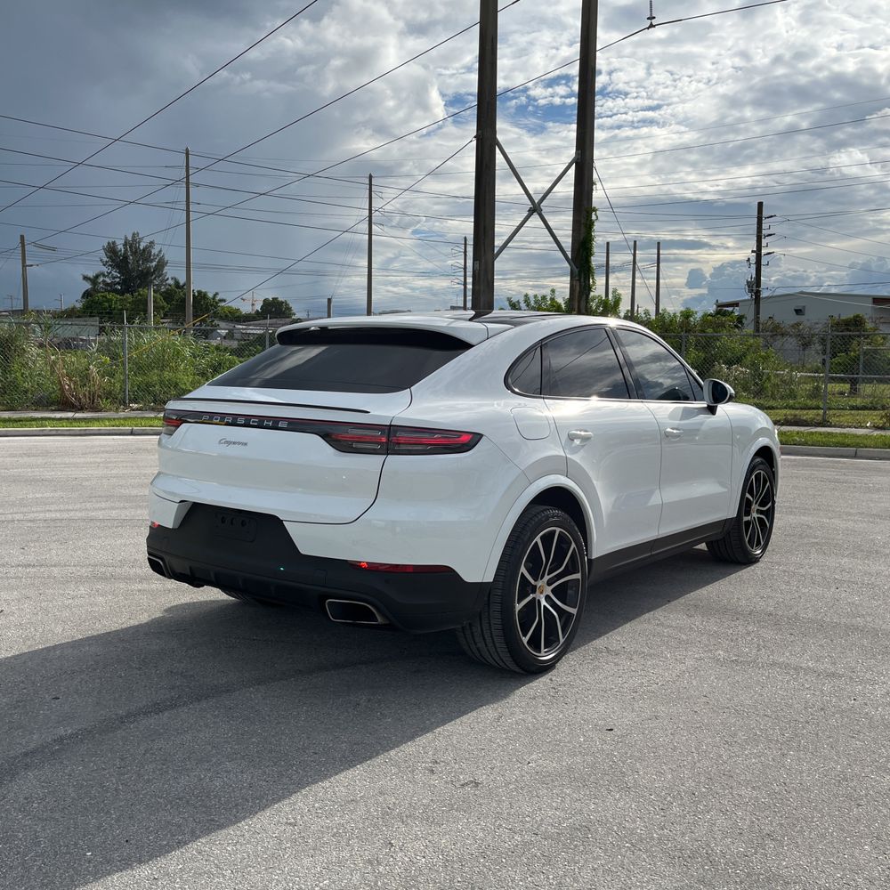 2022 Porsche Cayenne Coupe