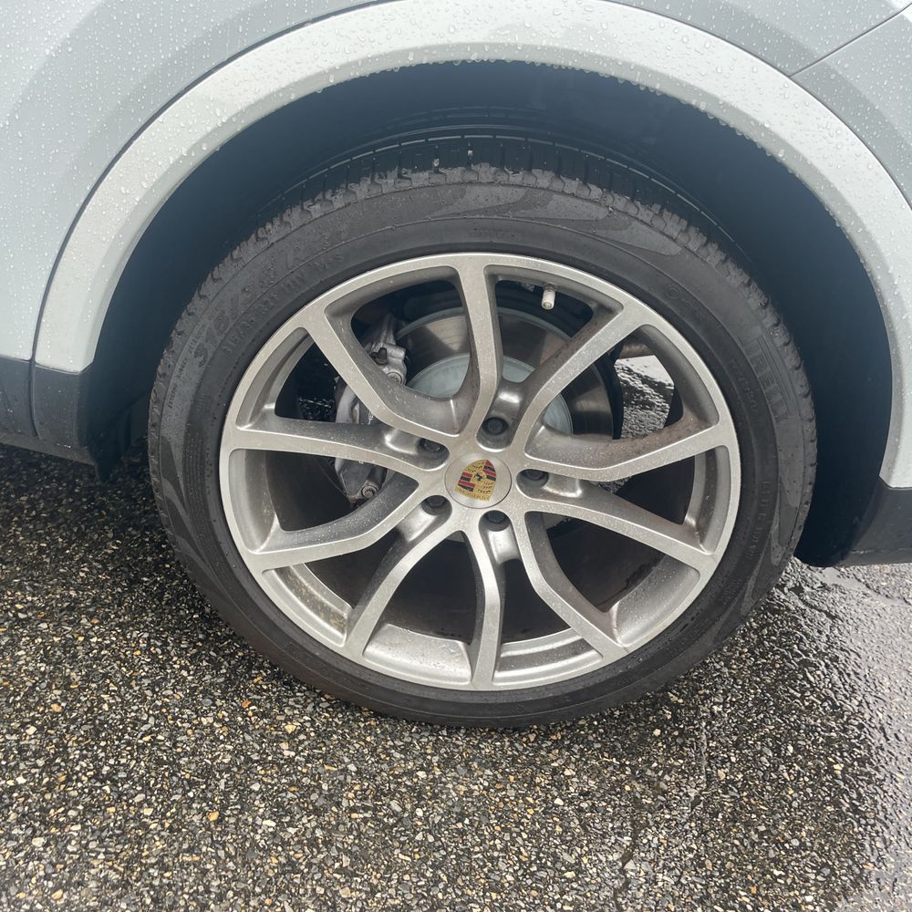 2021 Porsche Cayenne Base