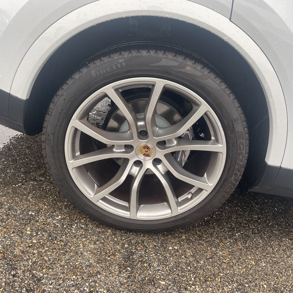 2021 Porsche Cayenne Base