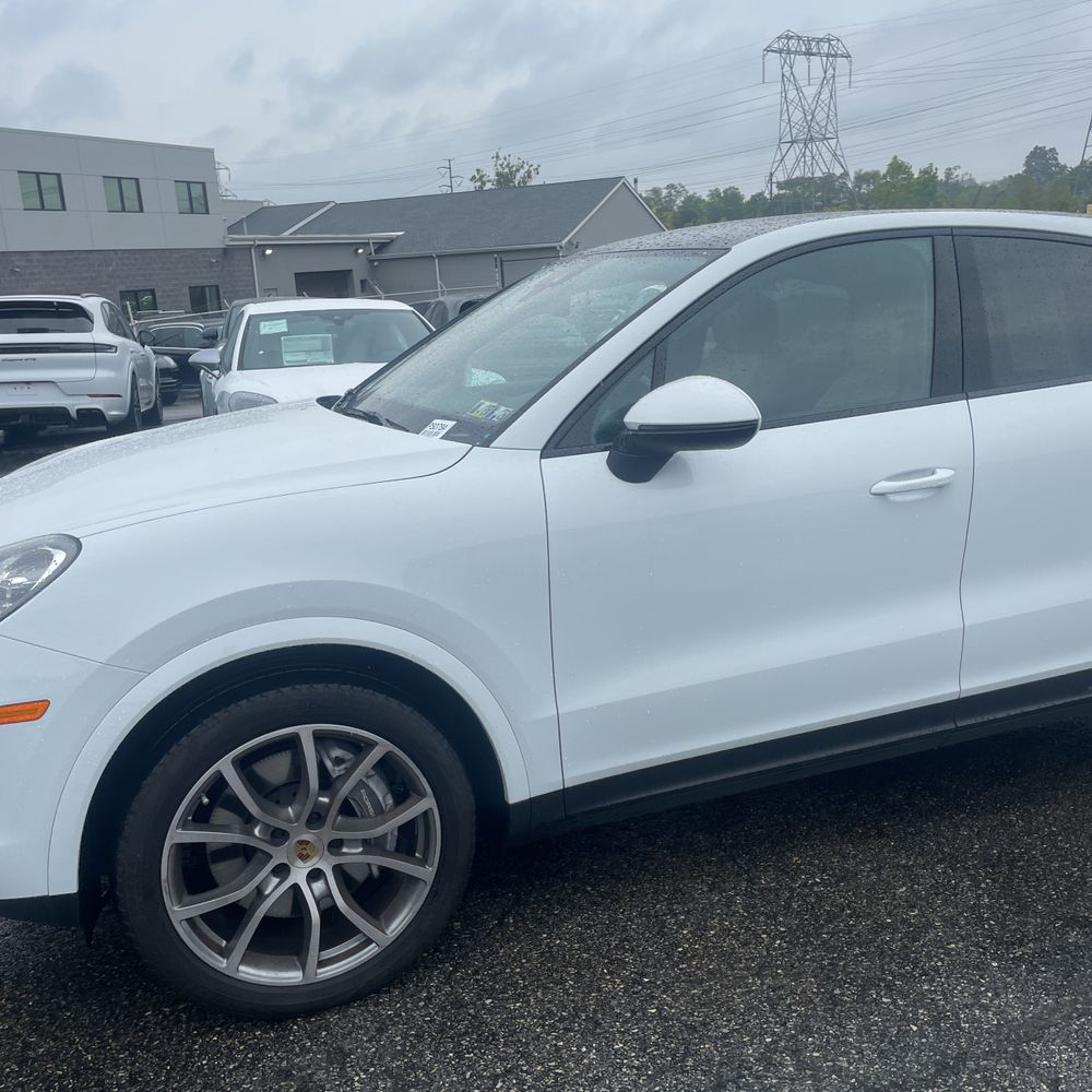 2021 Porsche Cayenne Base