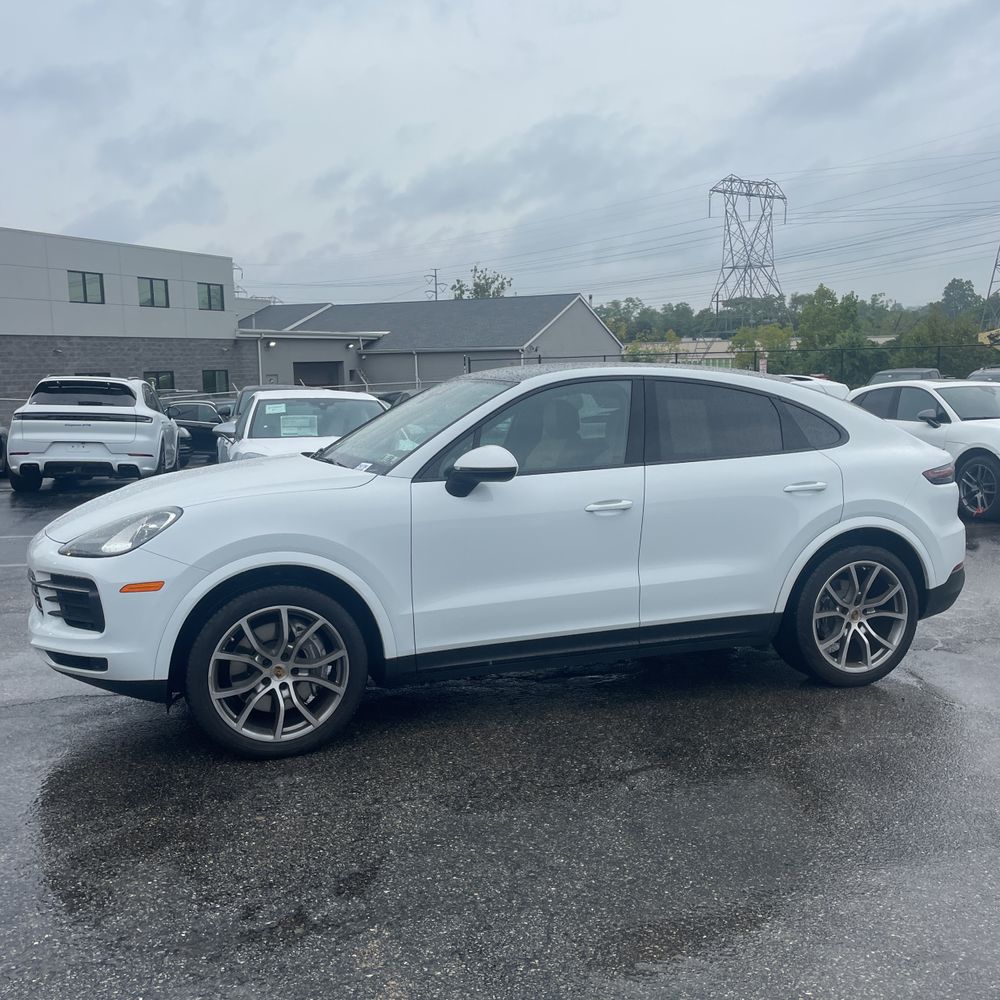2021 Porsche Cayenne Base
