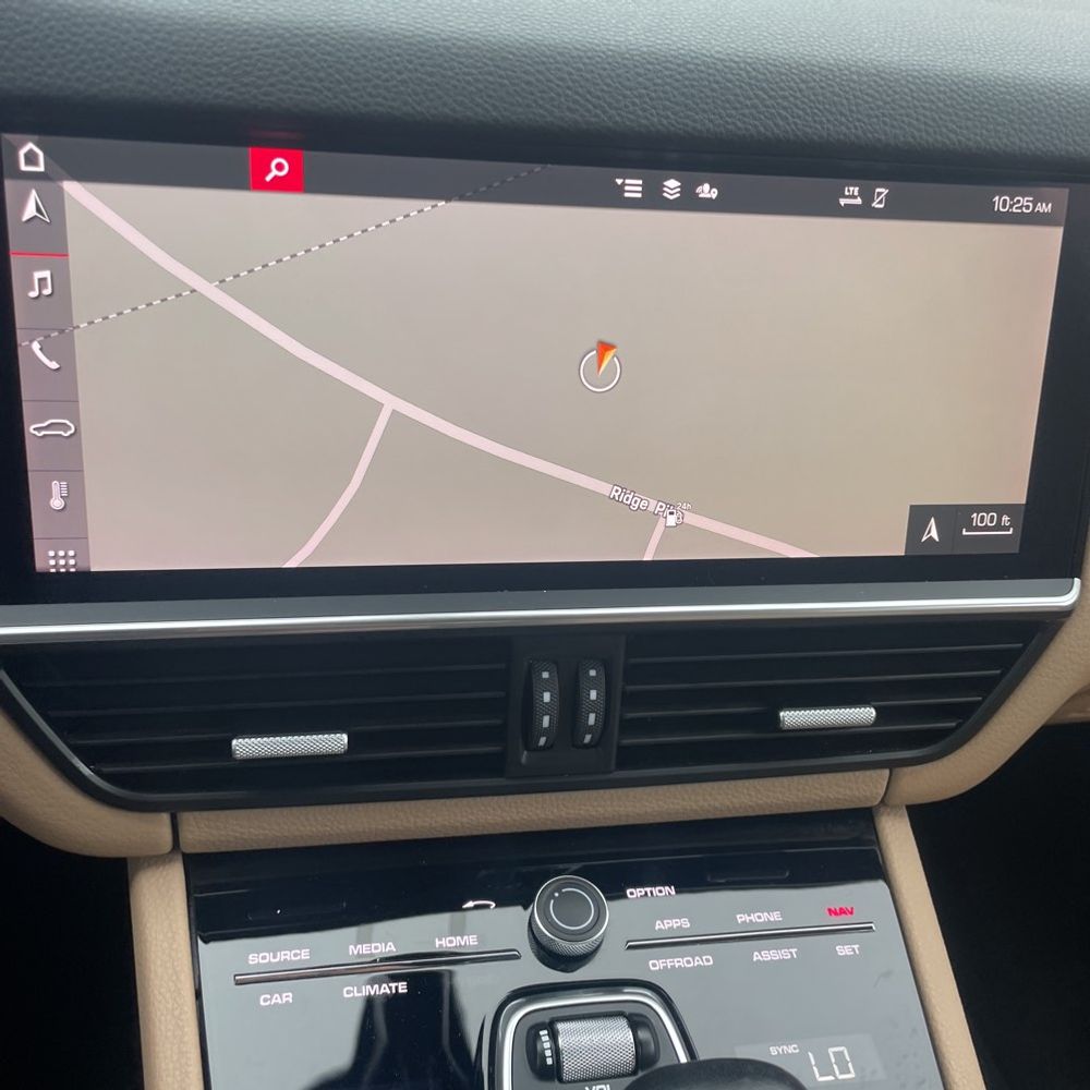 2021 Porsche Cayenne Base