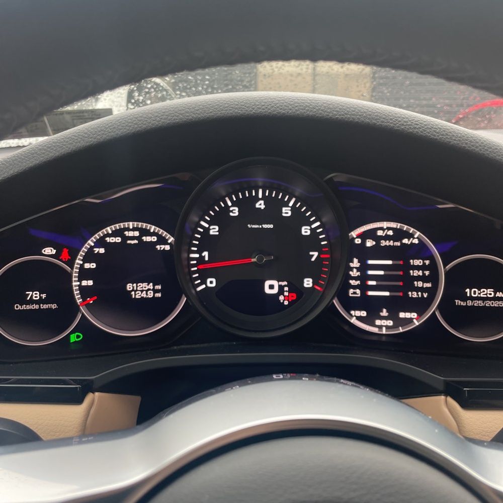 2021 Porsche Cayenne Base