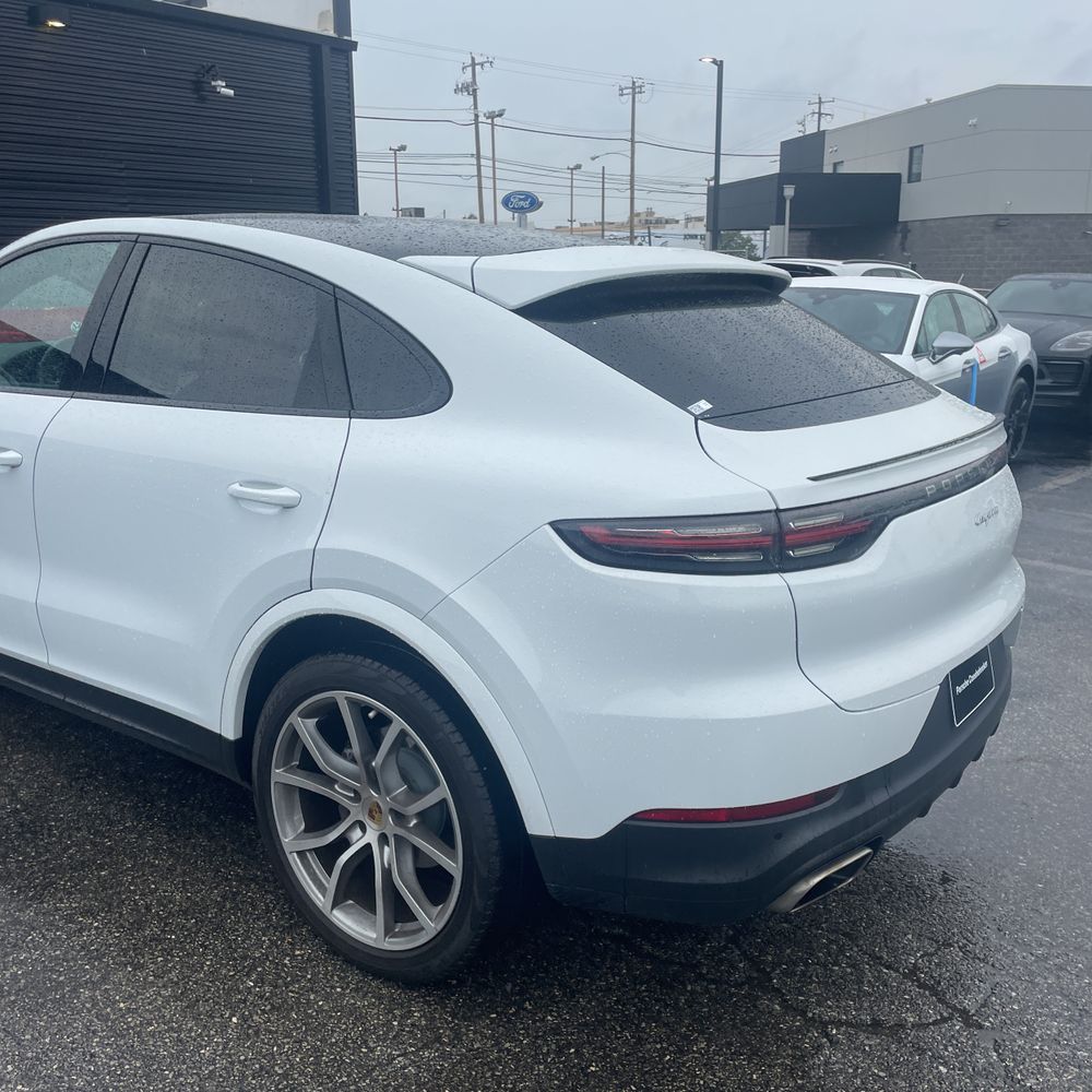 2021 Porsche Cayenne Base