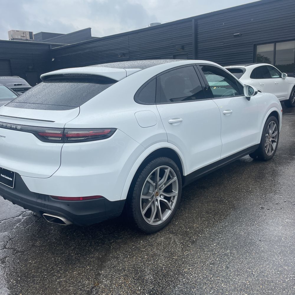2021 Porsche Cayenne Base