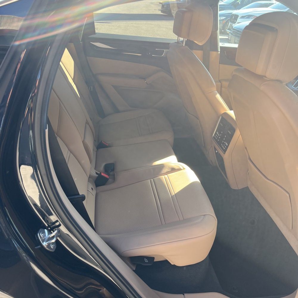 2022 Porsche Cayenne Coupe