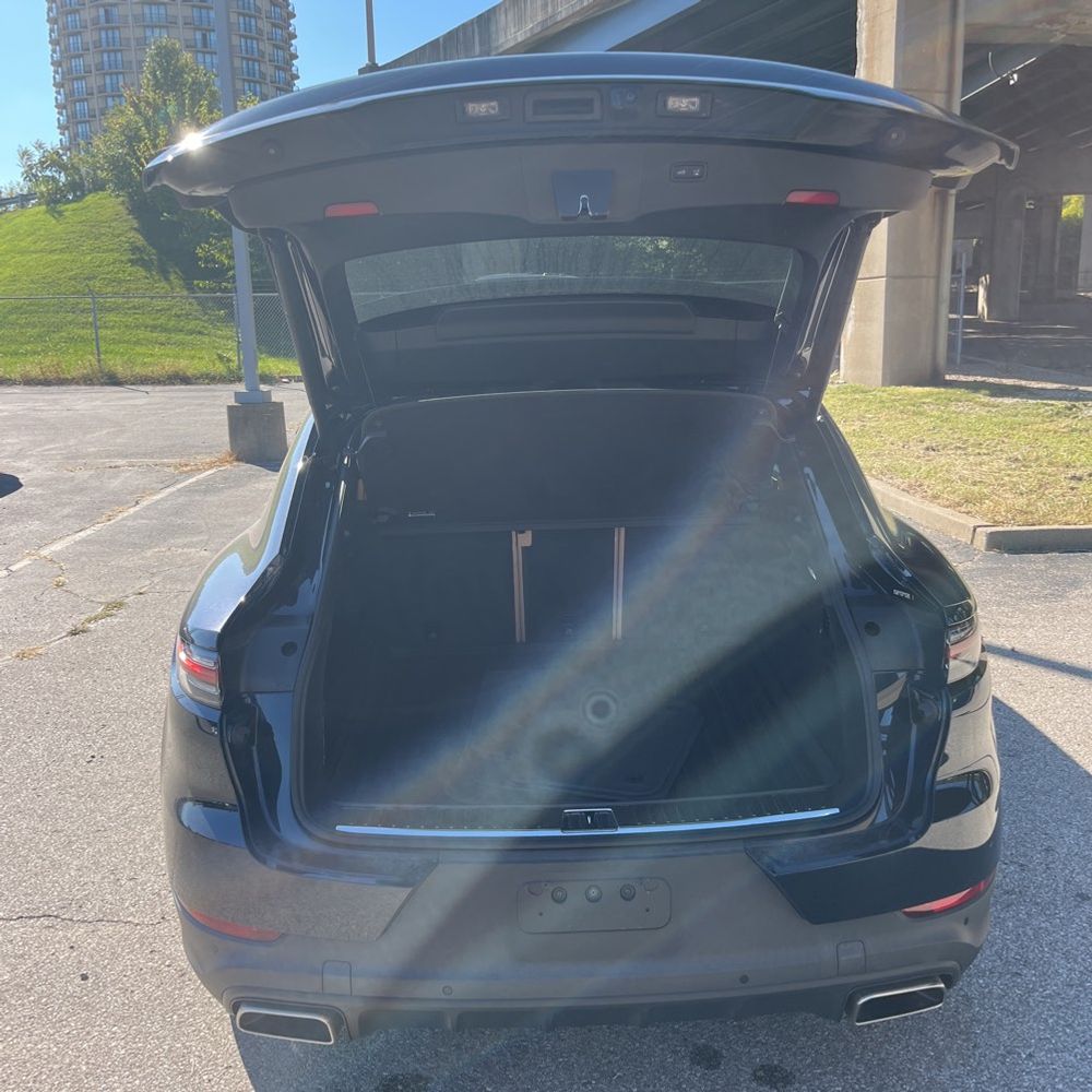2022 Porsche Cayenne Coupe