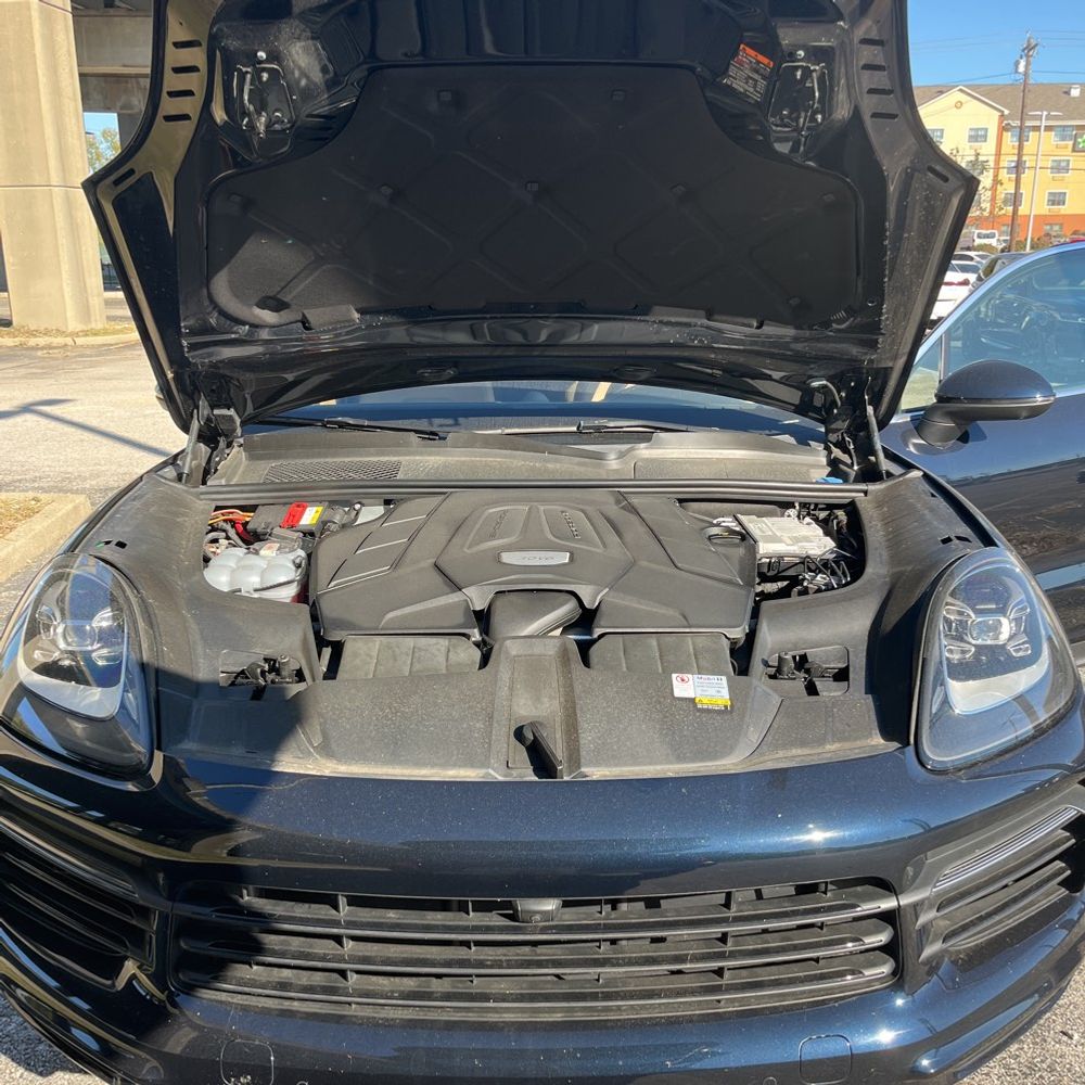2022 Porsche Cayenne Coupe