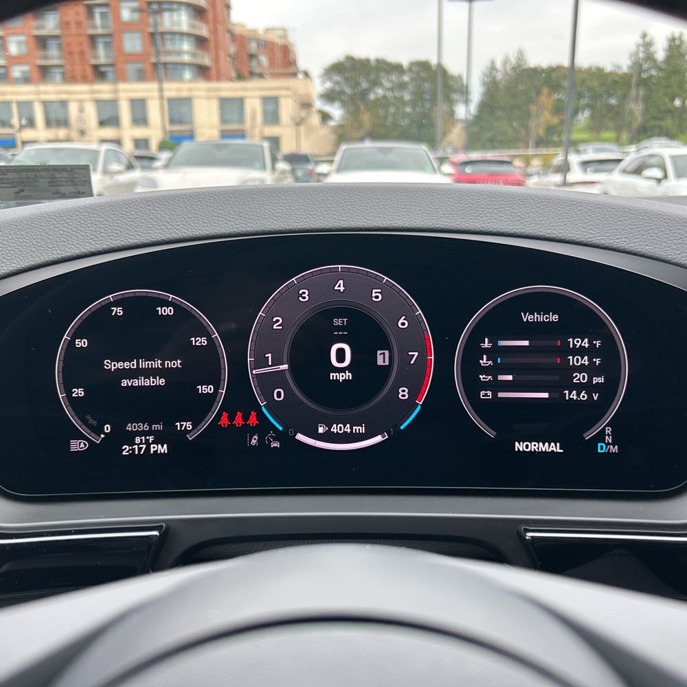 2025 Porsche Cayenne Base