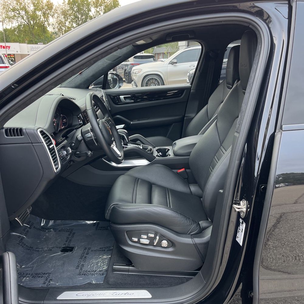 2021 Porsche Cayenne Turbo Coupe
