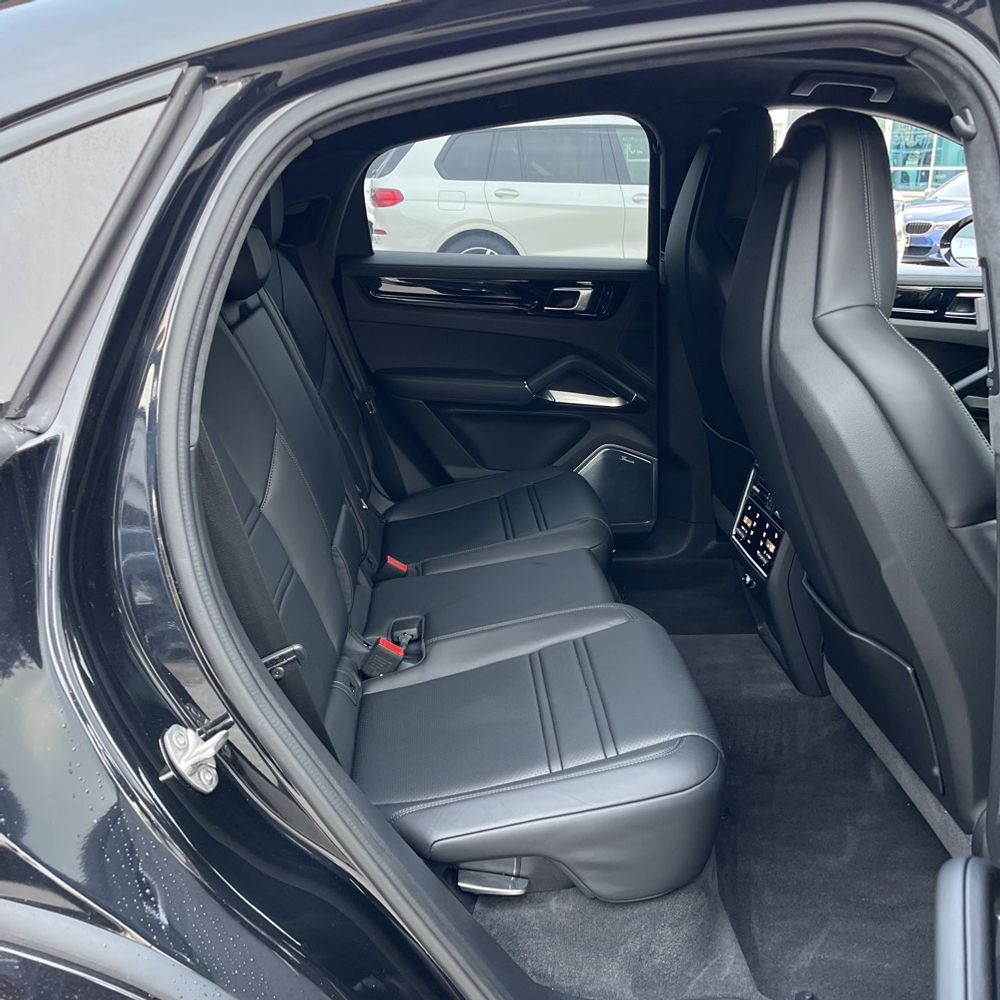 2021 Porsche Cayenne Turbo Coupe
