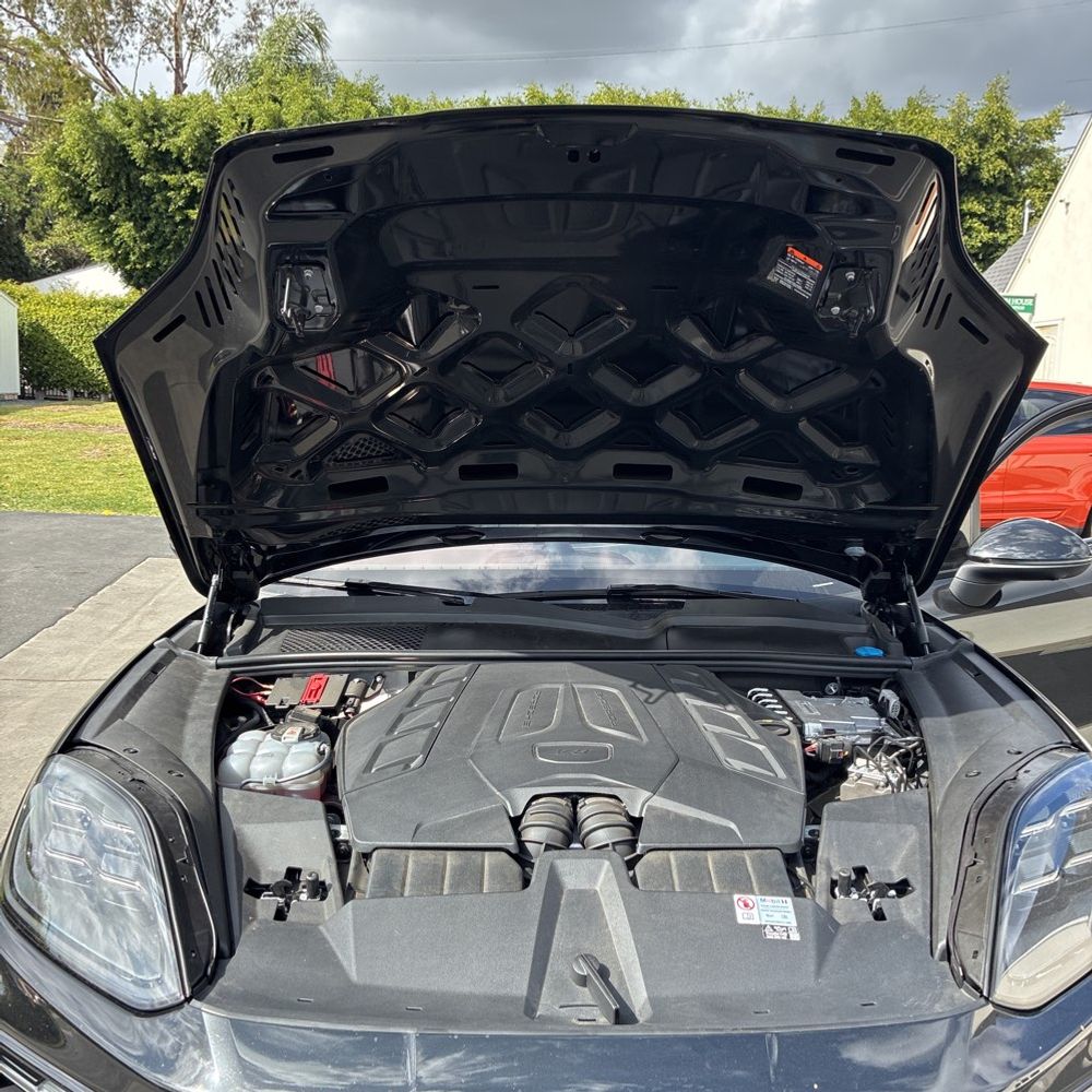 2024 Porsche Cayenne S