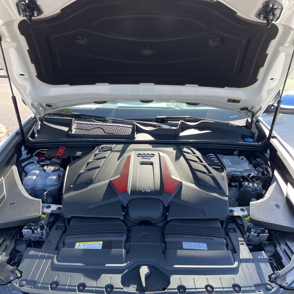 2024 Audi RS Q8 Base