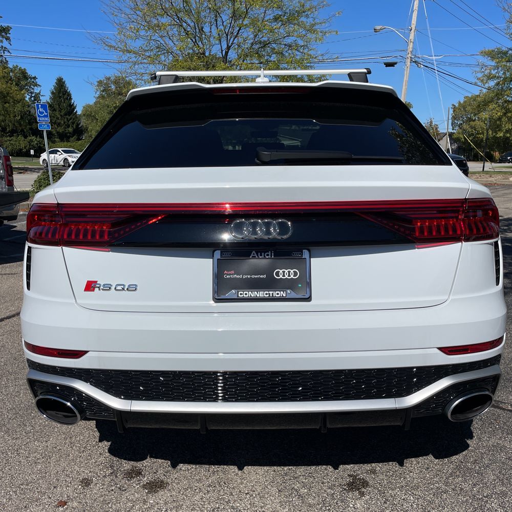 2024 Audi RS Q8 Base