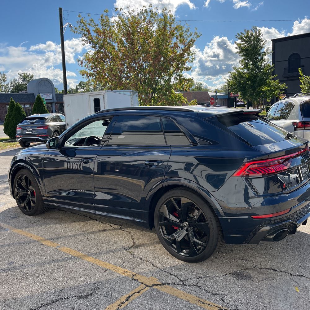 2024 Audi RS Q8 Base