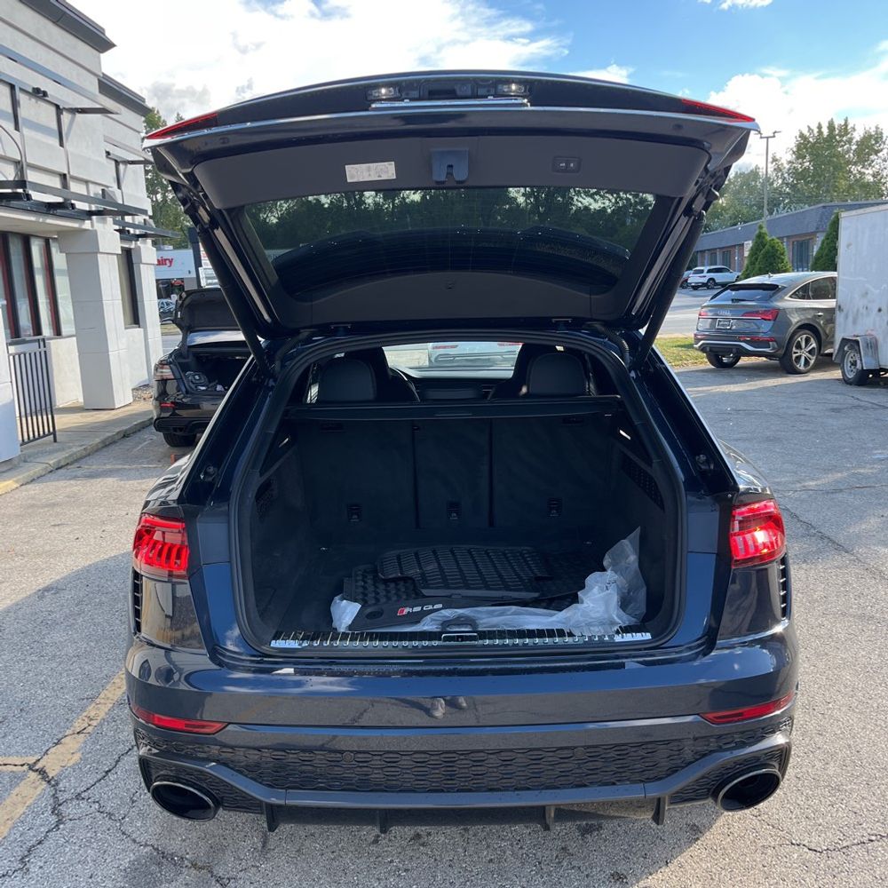 2024 Audi RS Q8 Base