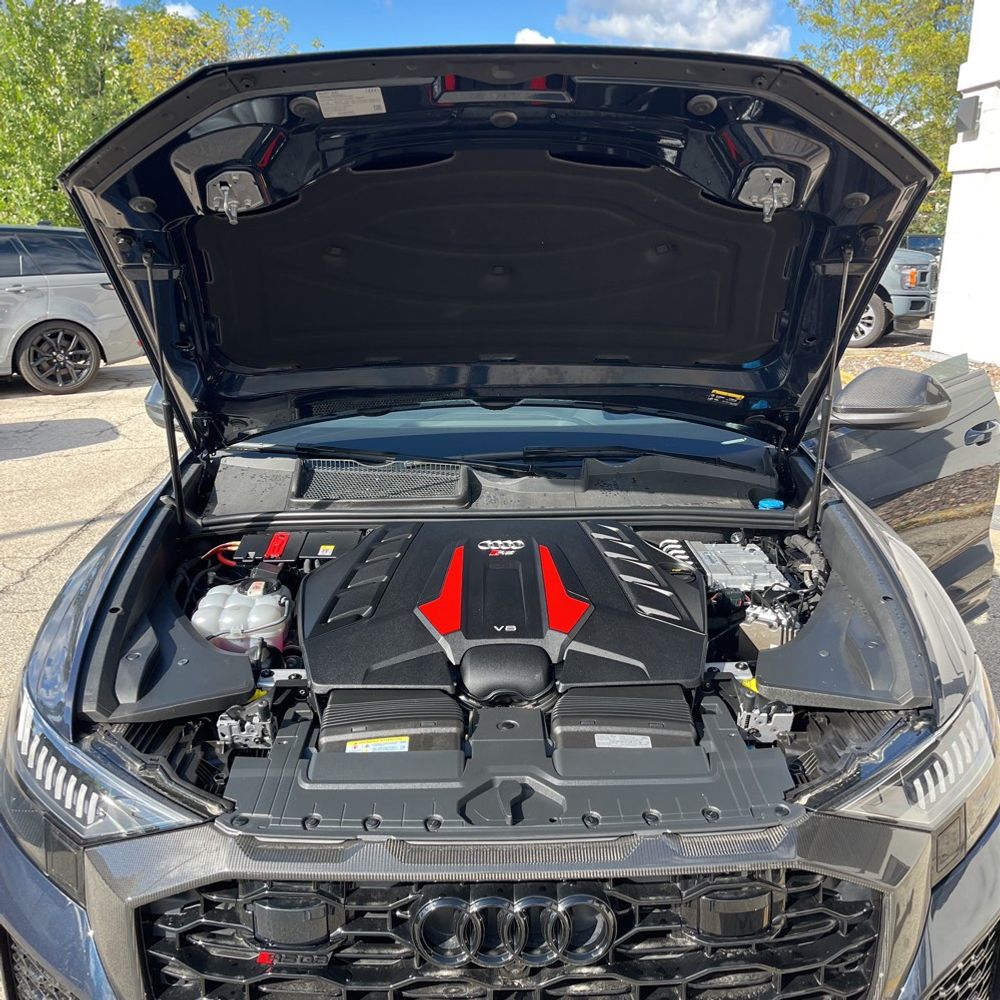 2024 Audi RS Q8 Base