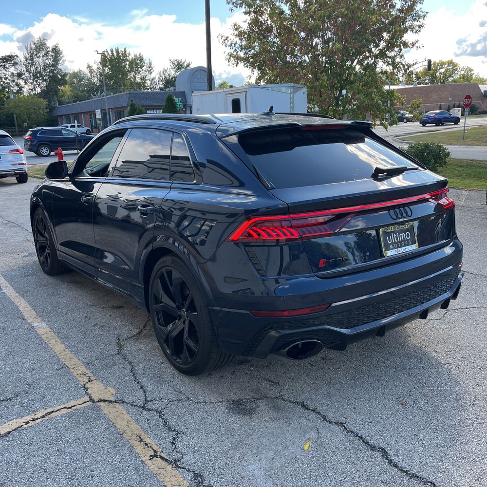 2024 Audi RS Q8 Base